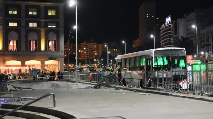 El colectivo que protagoniz&oacute; el accidente.