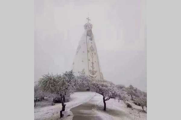 La Virgen del Valle se vistió de blanco y conmovió a miles de fieles