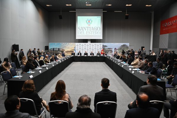 El Gobierno selló un importante acuerdo de cooperación con los profesionales santiagueños