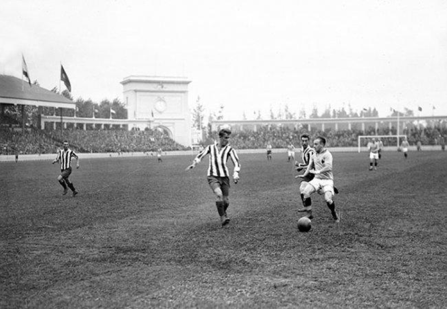Antes de la creaci&oacute;n del Mundial, los Juegos Ol&iacute;mpicos eran la principal competencia internacional de selecciones.