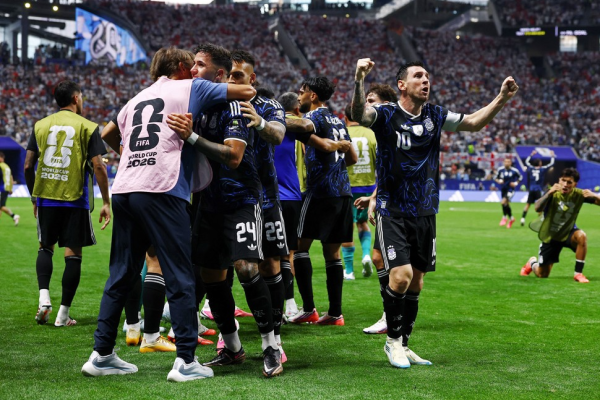 El Mundial minuto a minuto en Nuevo Diario | Los festejos de Argentina tras el pase a la final
