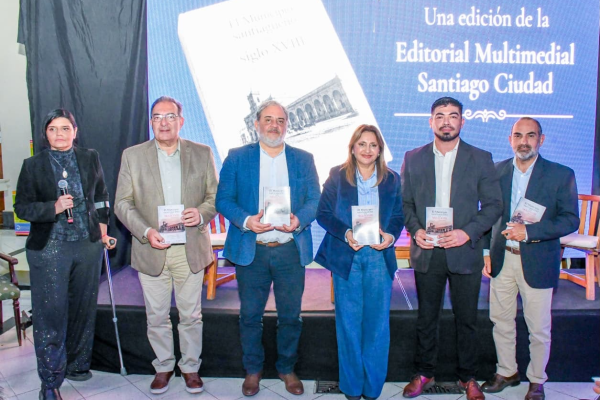 La intendente Norma Fuentes participó de la presentación del libro 