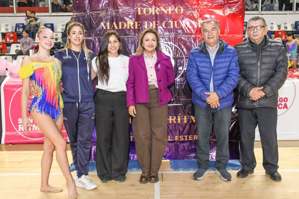 La intendente Fuentes reconoció la trayectoria de Santiago Rítmica durante el 7° Torneo Madre de Ciudades de Gimnasia Artística