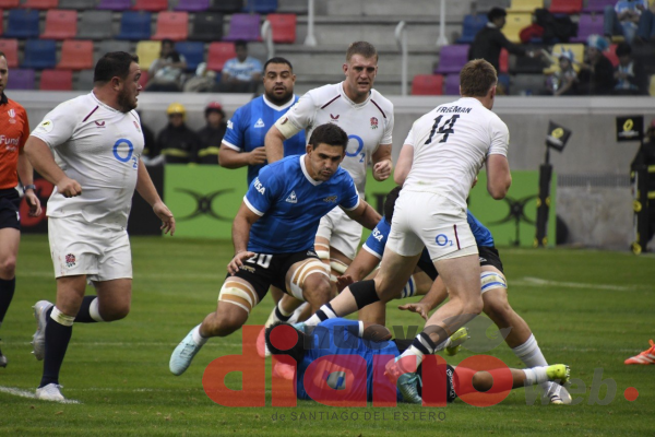 Los Pumas cayeron ante Inglaterra en el Madre de Ciudades con un final polémico