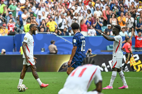 Inglaterra derrotó a Francia en un partidazo de diez goles y se quedó con el tercer puesto del Mundial 2026