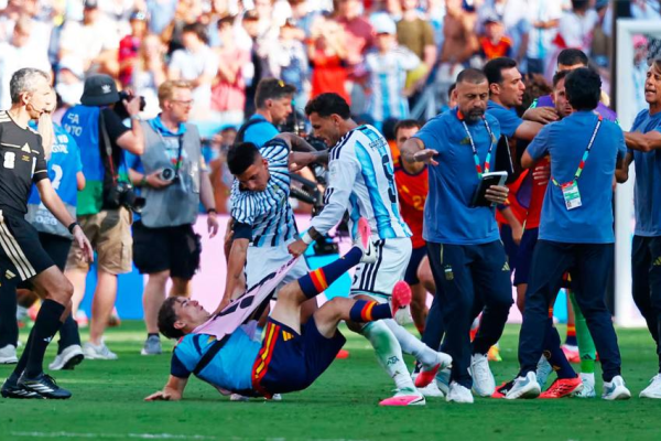 La FIFA inició una investigación contra la Selección Argentina por los incidentes tras la final del Mundial