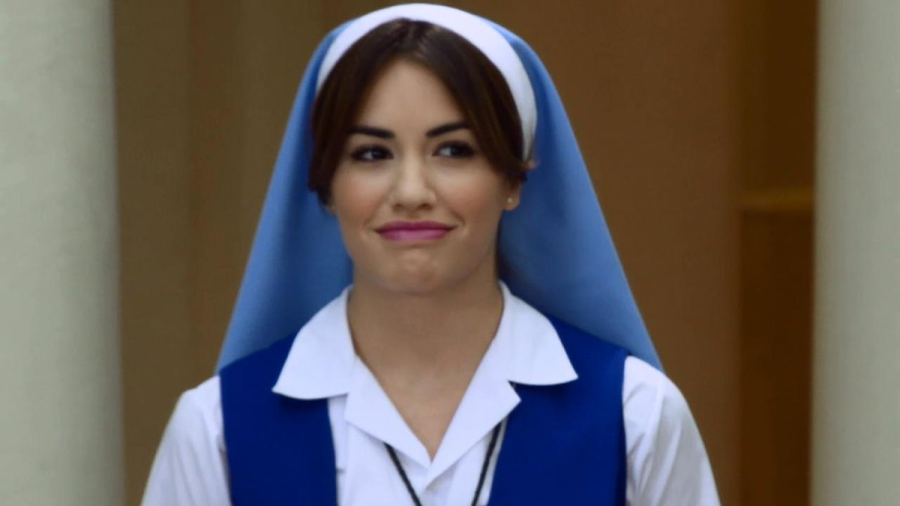 Lali en su papel de Esperanza en la novela juvenil 