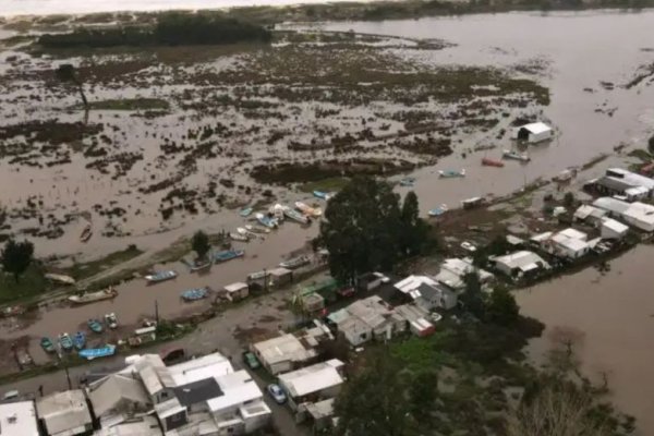 Chile declaró el estado de catástrofe por el devastador temporal que dejó 10 muertos y miles de afectados
