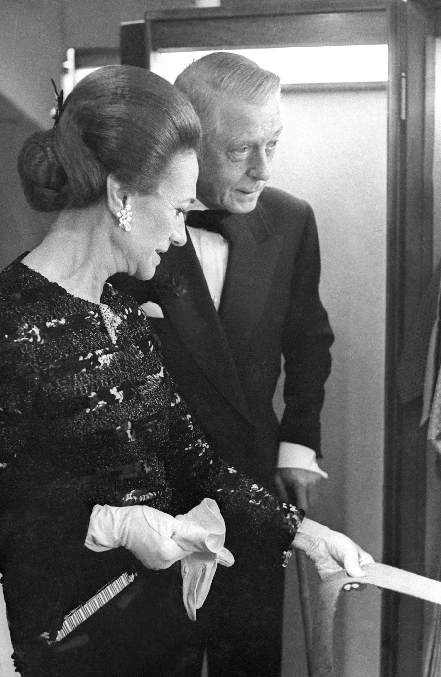 Wallis Simpson y Eduardo VIII en el estreno de la tienda Lanvin 2 en Par&iacute;s, 1968.