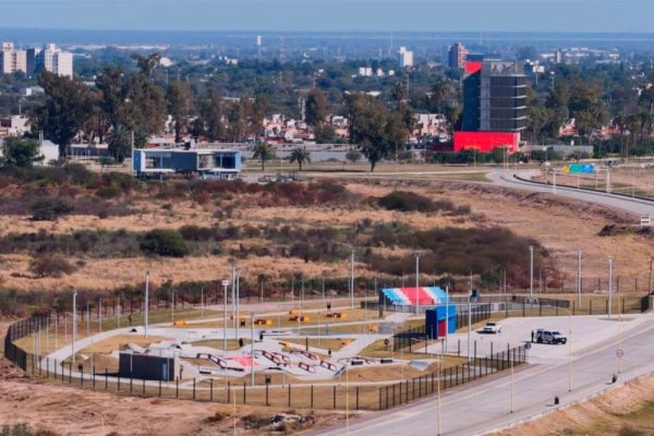 Hoy se inaugura el flamante Complejo Deportivo Juan Felipe Ibarra ubicado en la Costanera Sur